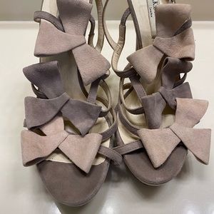 LK Bennett heals purple pink suade with bows